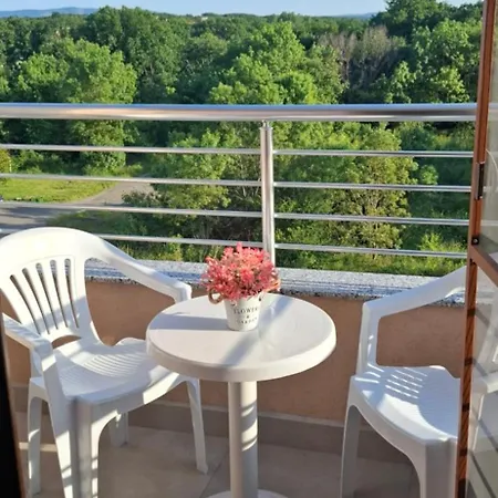 Apartment двустаен