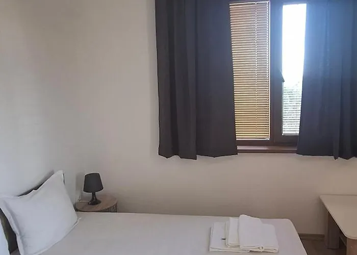 Apartament отличен двустаен